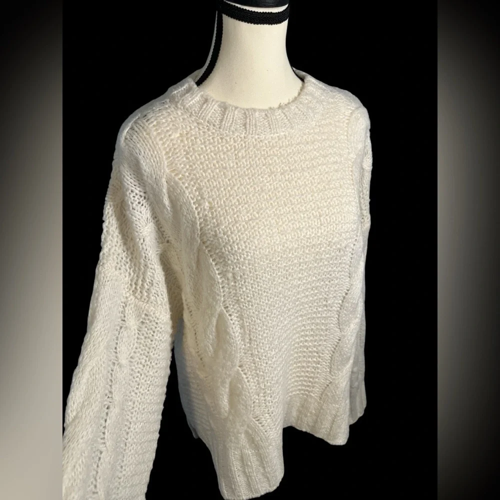 Splendid Cream Cable Knit Sweater